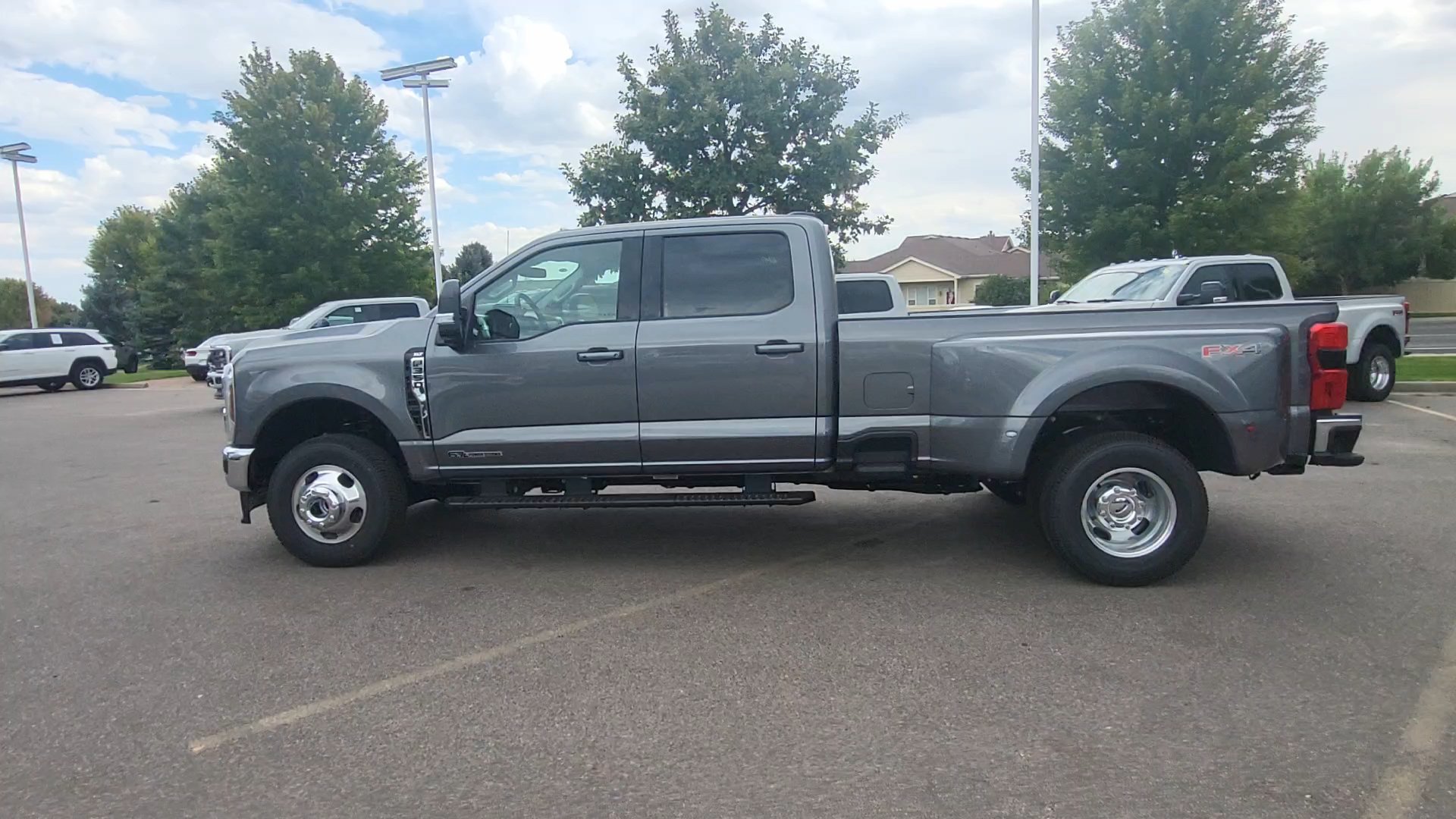 New 2026 Ford F350 XLT w/ XLT Premium Package AWD/4WD image 2