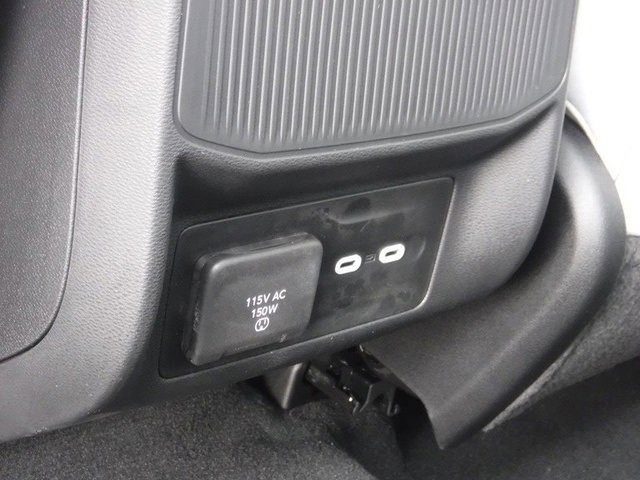 New 2026 Jeep Cherokee Overland image 41