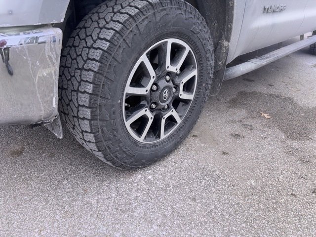 Used 2020 Toyota Tundra SR5 image 3