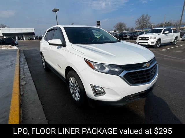 Used 2020 Chevrolet Equinox LT w/ Driver Convenience Package image 3