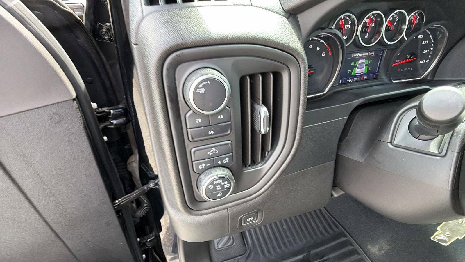 Used 2022 Chevrolet Silverado 2500 Custom w/ Custom Value Package AWD/4WD image 21