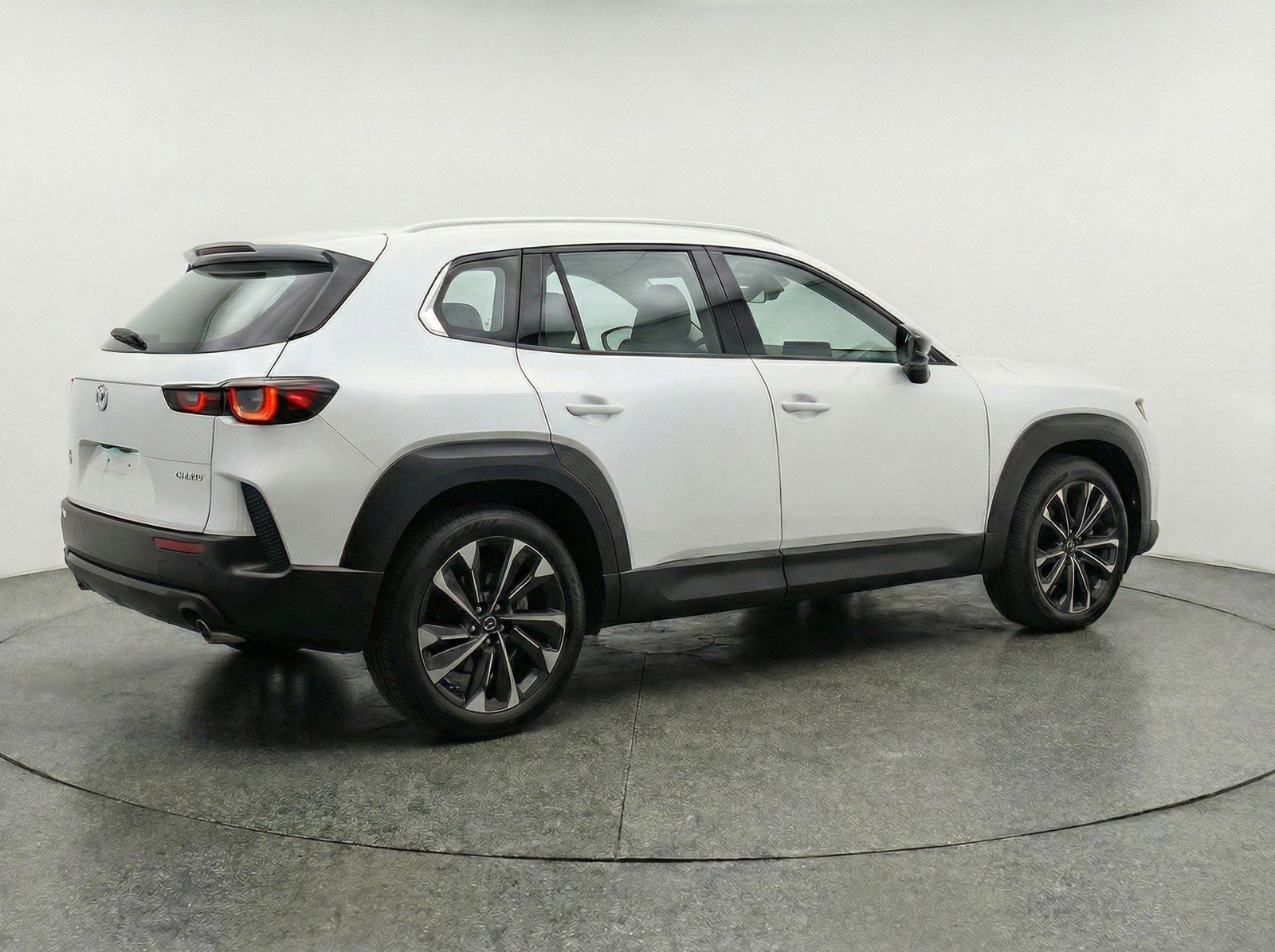 Used 2025 MAZDA CX-50 2.5 Hybrid w/ Premium Plus Pkg image 9