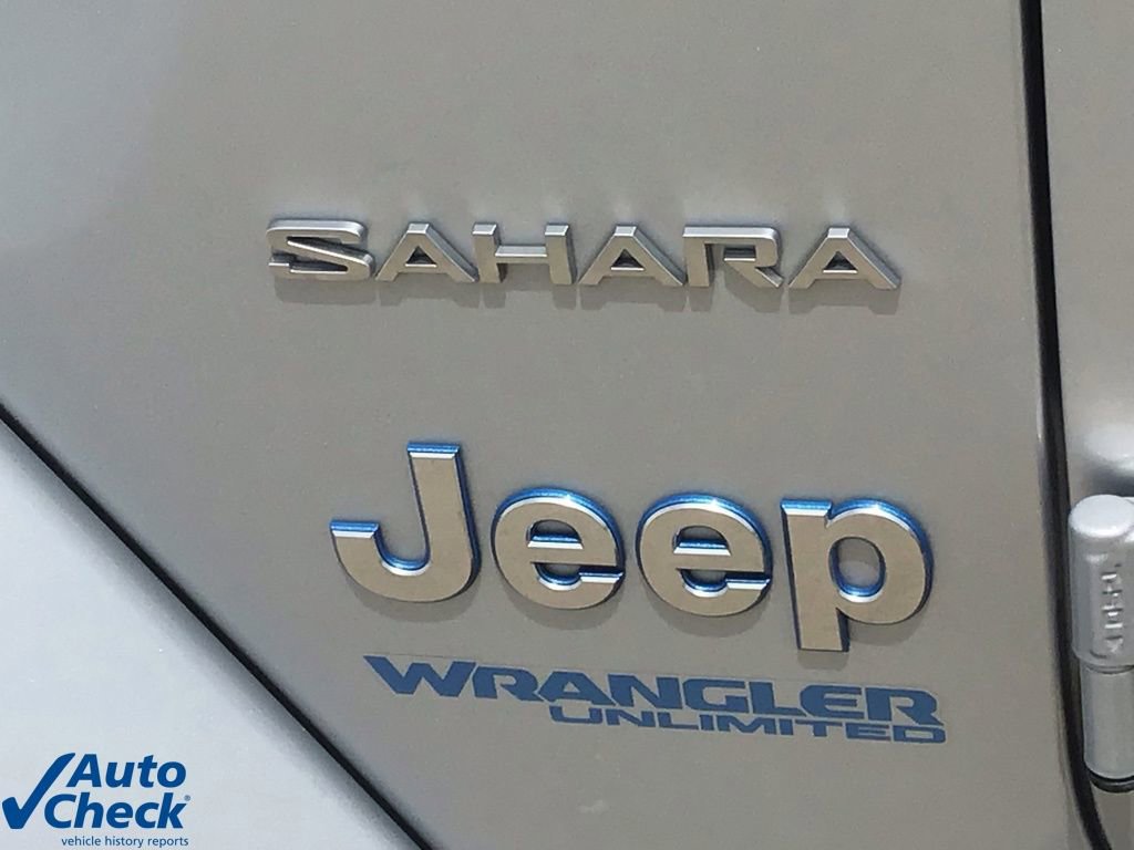 Used 2022 Jeep Wrangler Unlimited Sahara w/ Cold Weather Group image 36