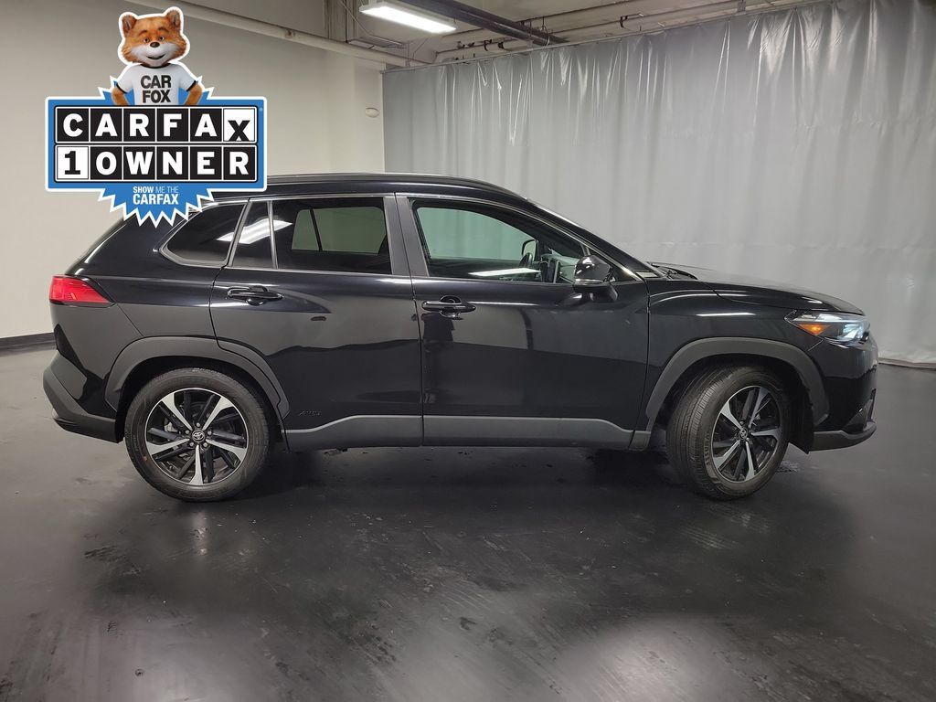 Used 2024 Toyota Corolla Cross AWD Hybrid w/ Convenience Package image 9