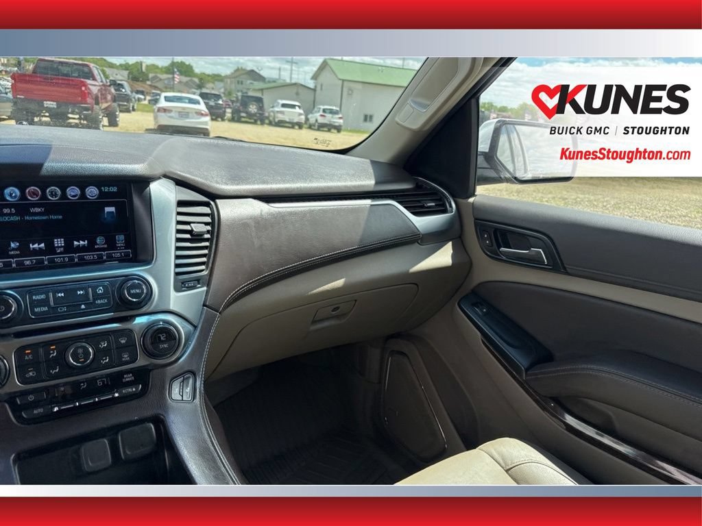 Used 2019 Chevrolet Suburban LT AWD/4WD image 46