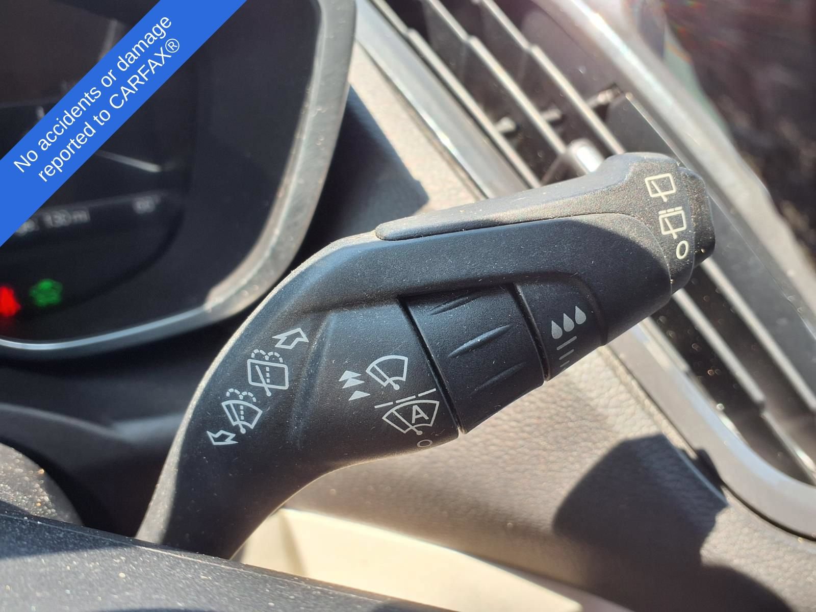 Used 2016 Ford C-MAX Energi SEL w/ Equipment Group 302A FWD image 22