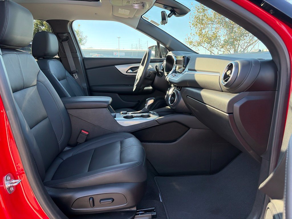 Used 2021 Chevrolet Blazer LT w/ Sound & Technology Package FWD image 28