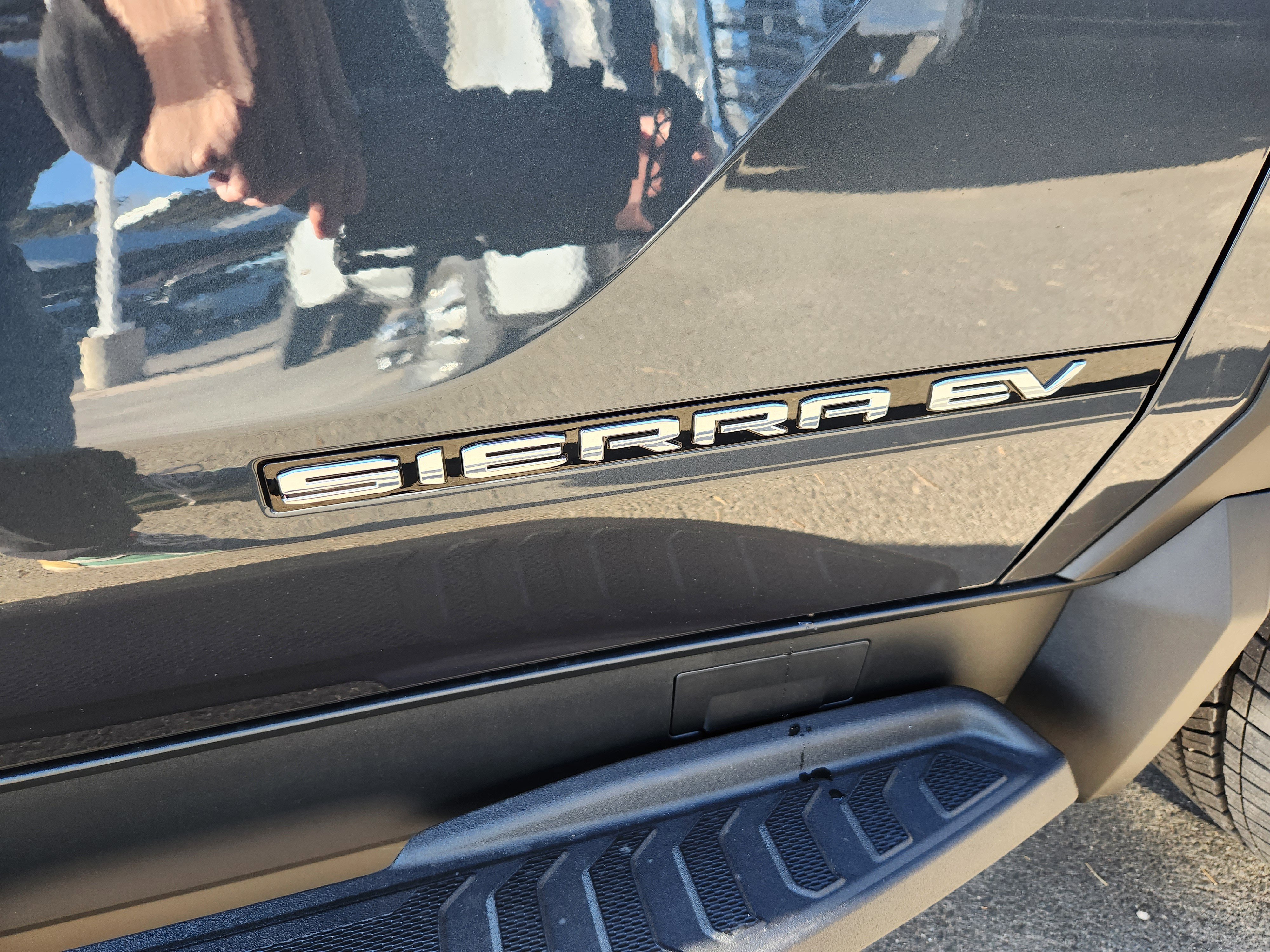 New 2026 GMC Sierra EV Elevation image 20
