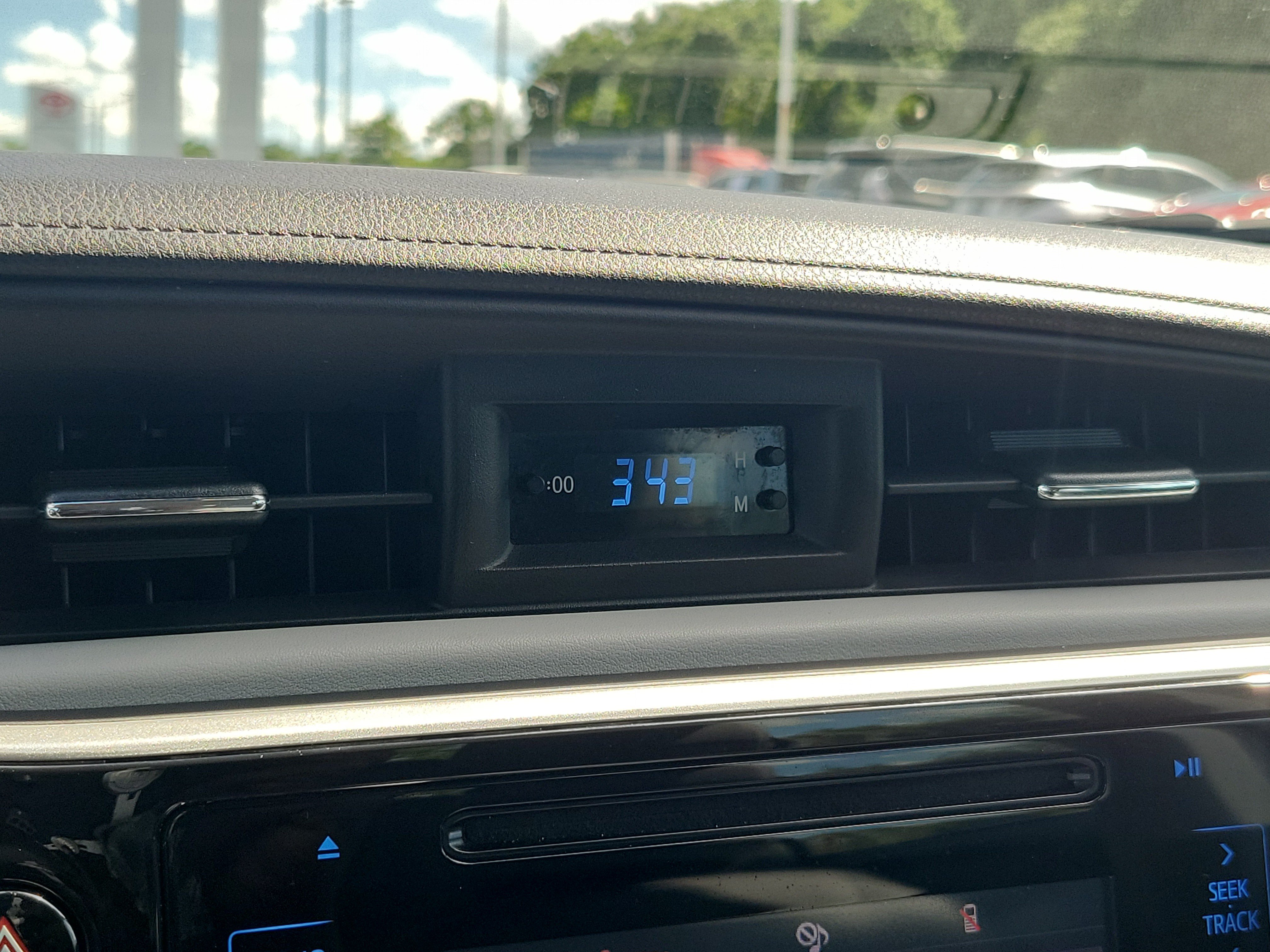 Certified 2018 Toyota Corolla LE FWD image 23