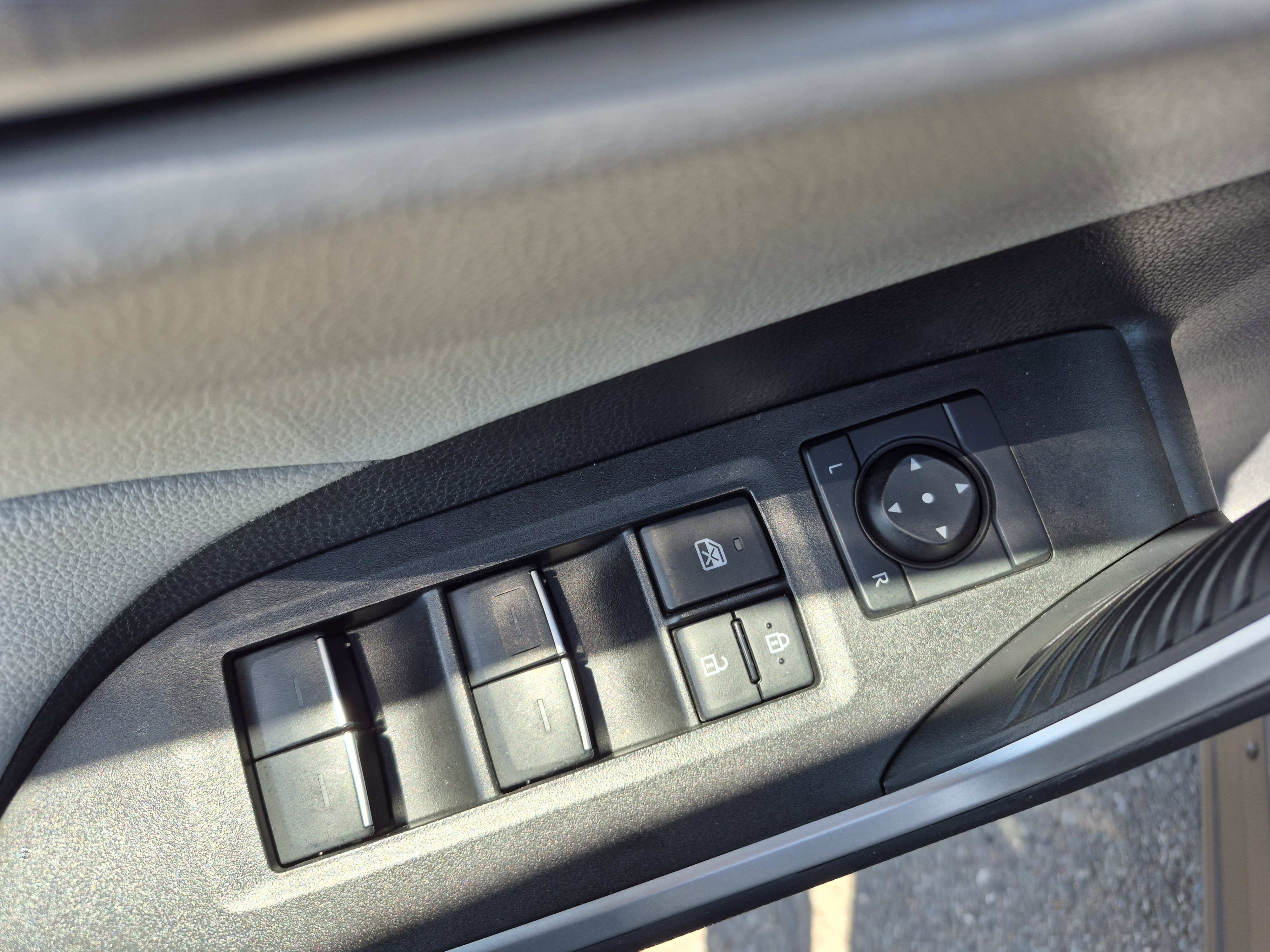 Certified 2025 Toyota RAV4 XLE AWD/4WD image 13