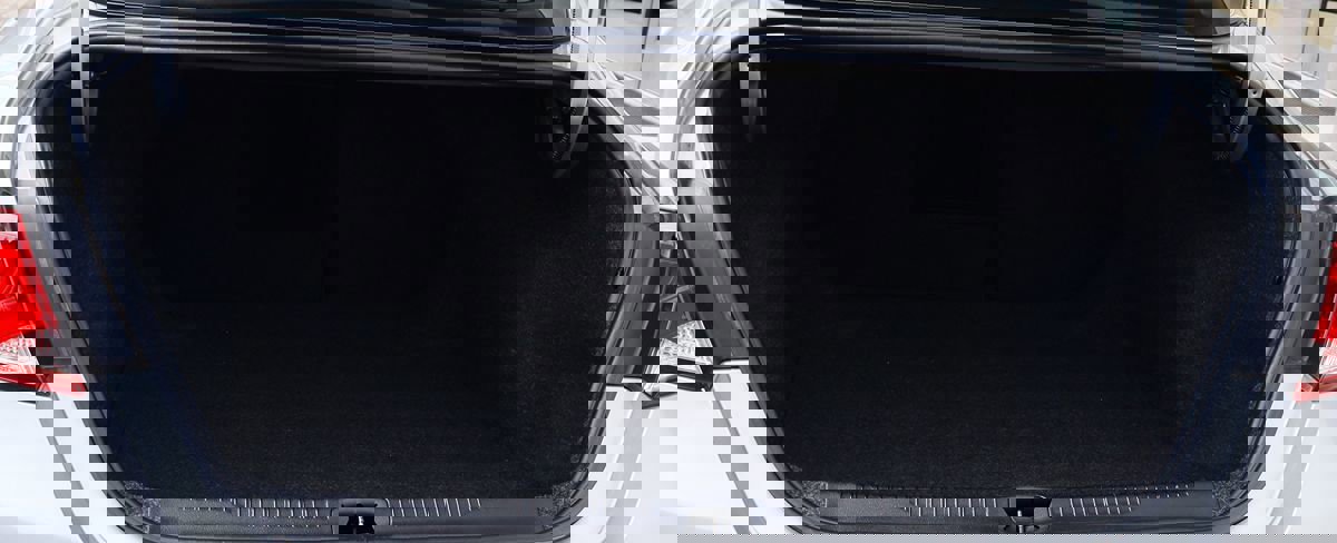 Used 2017 Chrysler 200 Limited Platinum image 24