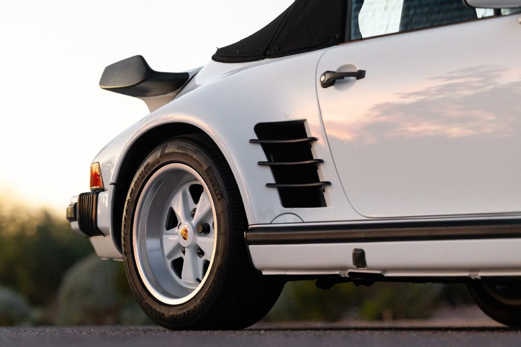 Used 1989 Porsche 911 Turbo image 26