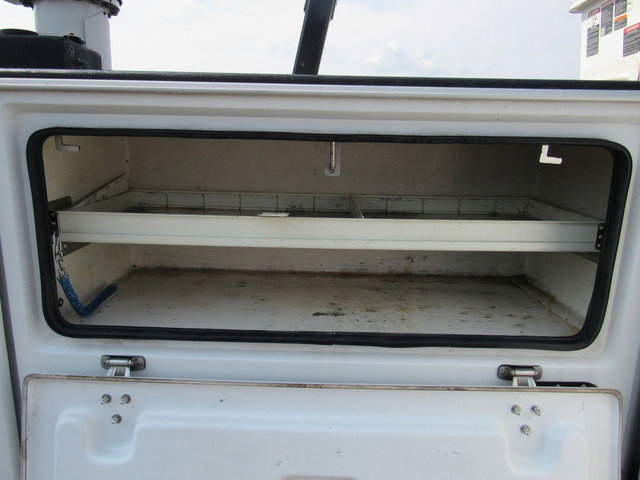 Used 2016 Ford F550 2WD Regular Cab Super Duty image 27