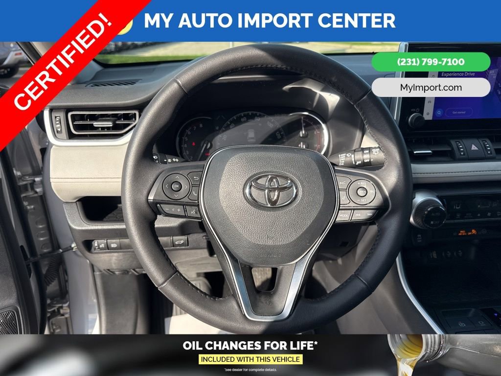 Used 2024 Toyota RAV4 XLE Premium image 14