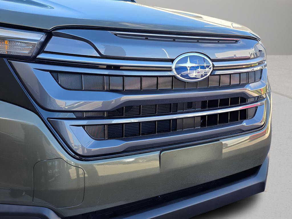 Used 2025 Subaru Forester Premium w/ Convenience Package #1 image 9