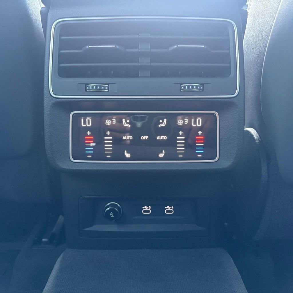 Used 2021 Audi Q8 Premium Plus image 29