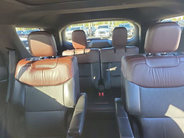 Certified 2023 Ford Explorer Platinum w/ Technology Package AWD/4WD image 17