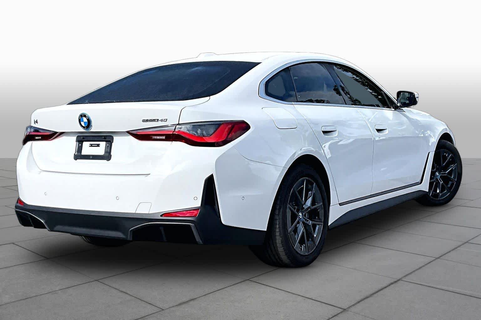 Used 2024 BMW i4 eDrive40 w/ Premium Package RWD image 12
