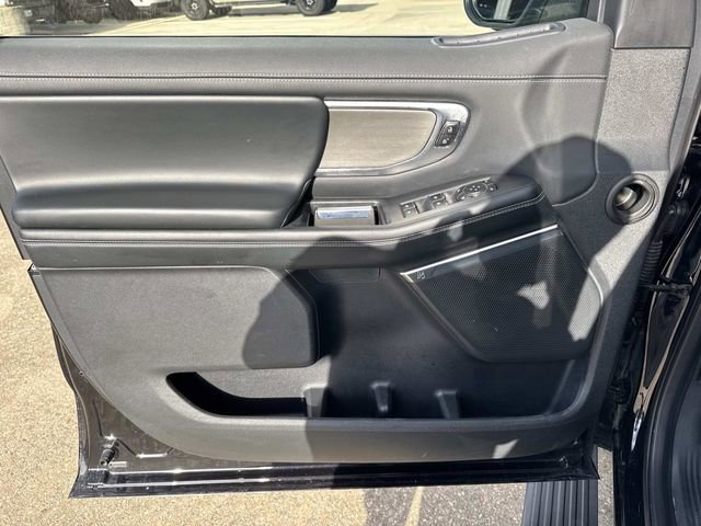 Used 2025 Ford Expedition Max Platinum image 24