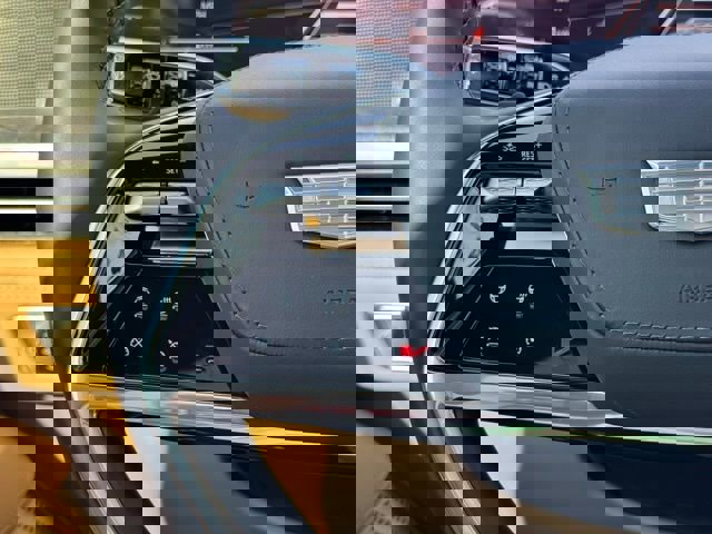 New 2025 Cadillac Escalade IQ Luxury 2 image 25