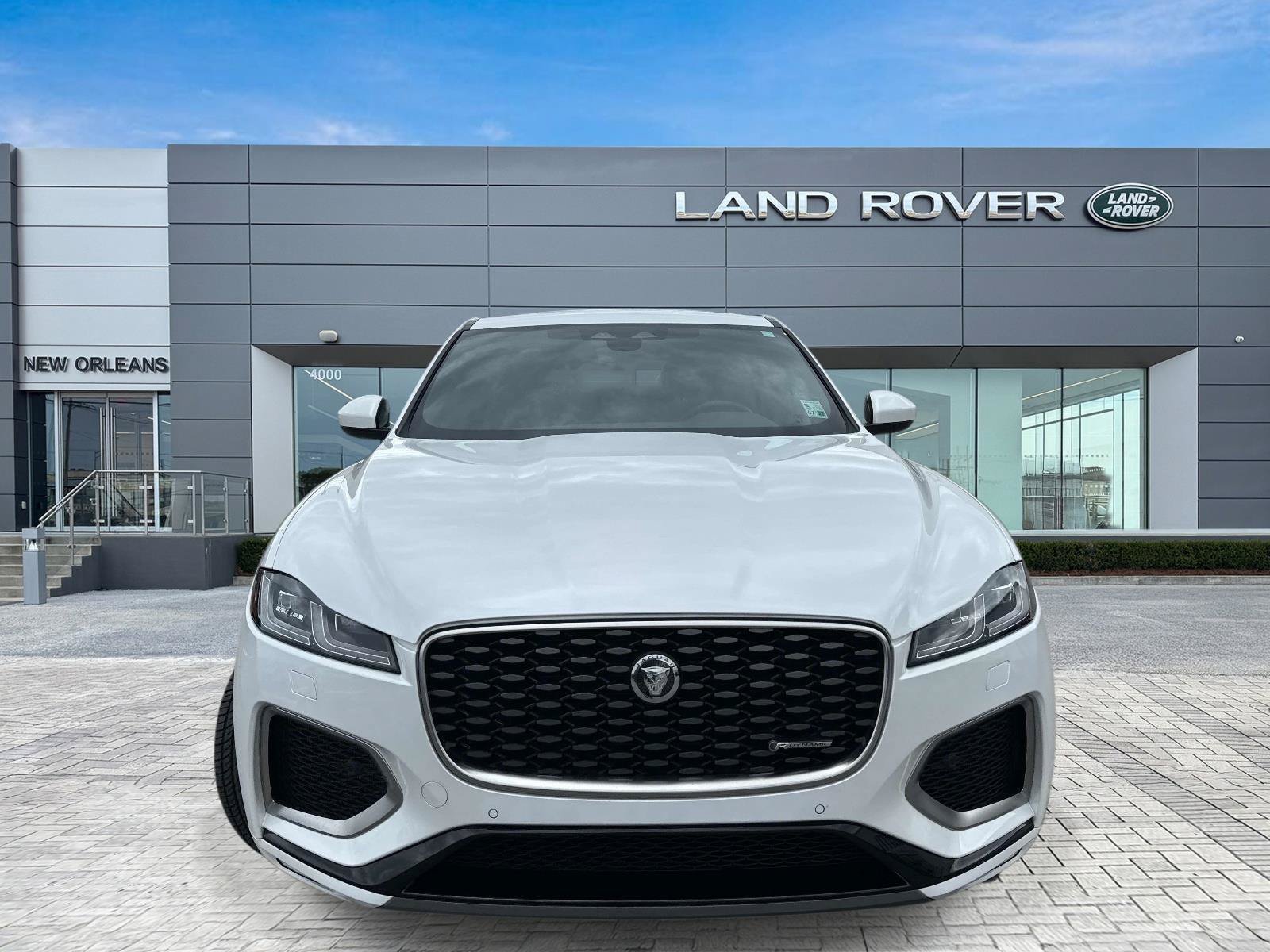 Used 2025 Jaguar F-PACE R-Dynamic S AWD/4WD image 4