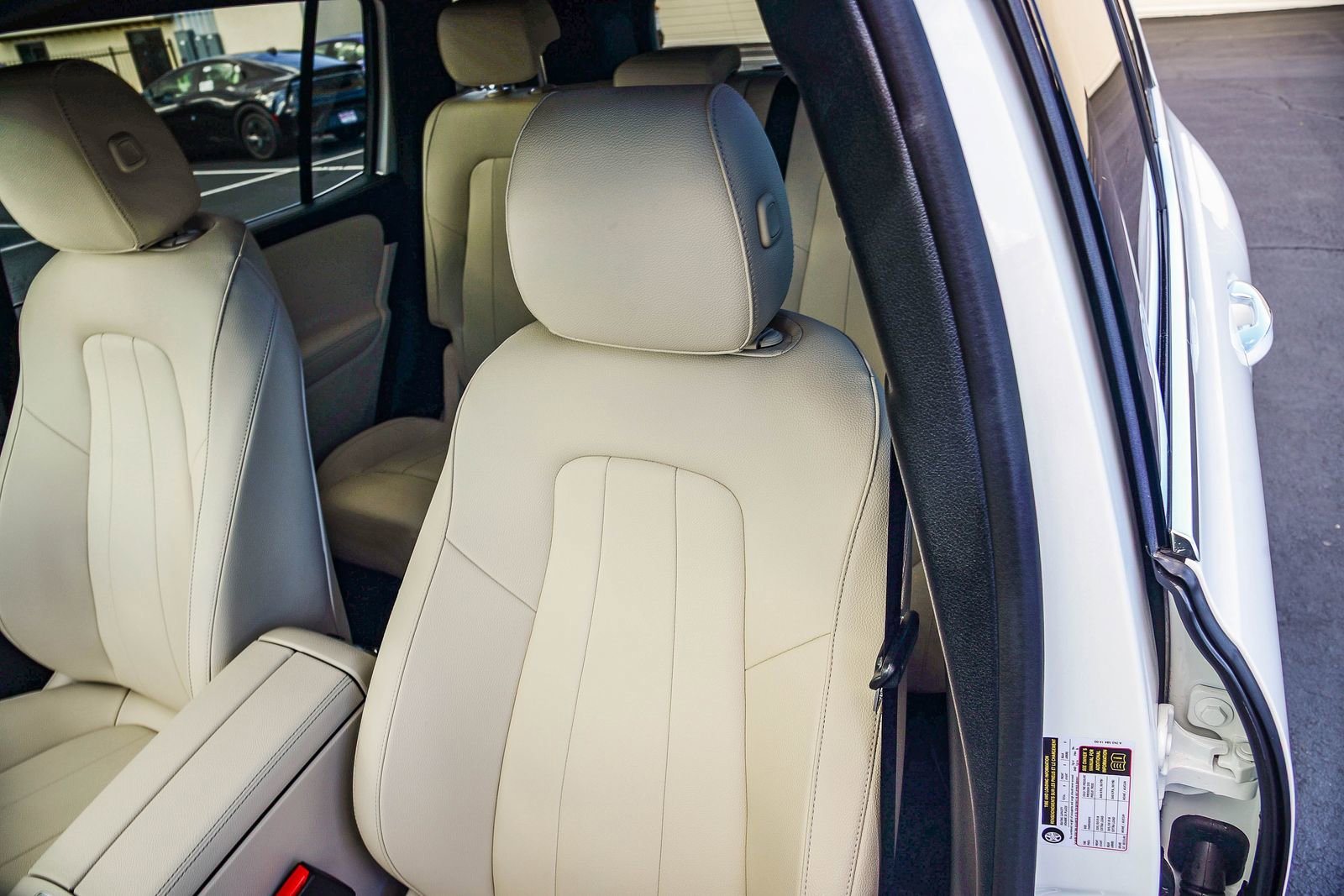 Used 2025 Mercedes-Benz EQB 250+ image 27