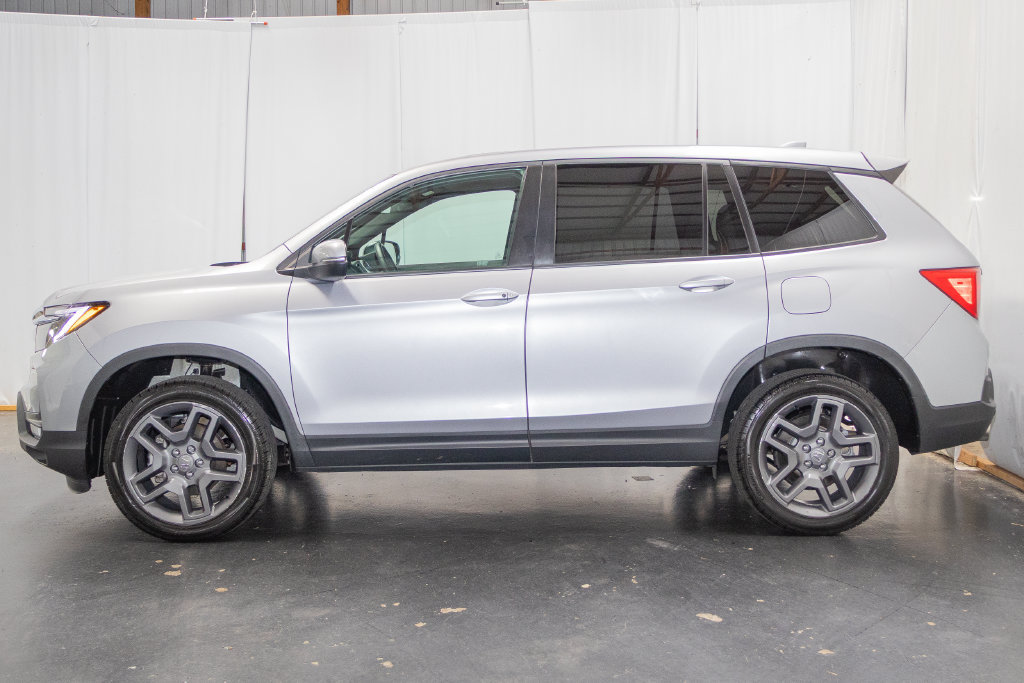 Used 2023 Honda Passport EX-L image 5