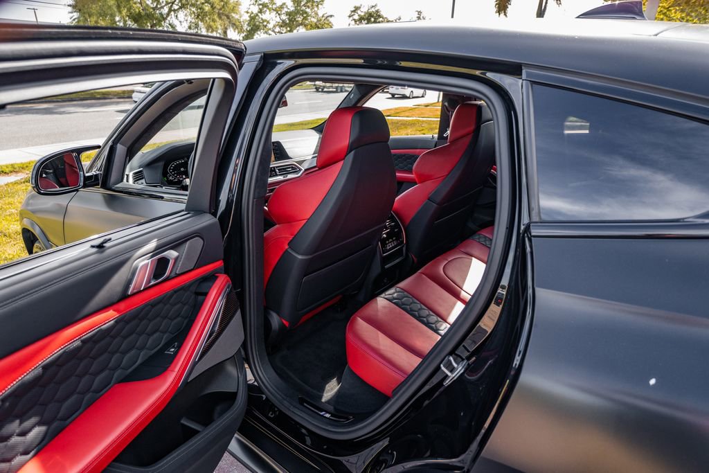 Used 2022 BMW X6 M w/ Competition Package image 37