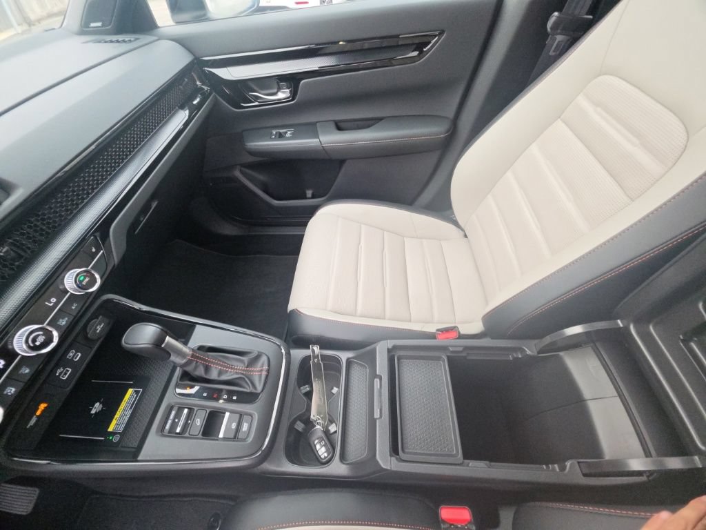 Certified 2024 Honda CR-V Sport Touring image 26