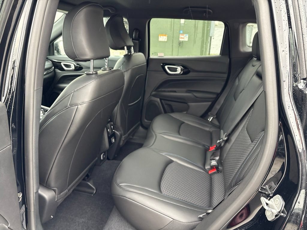 New 2026 Jeep Compass Latitude AWD/4WD image 9