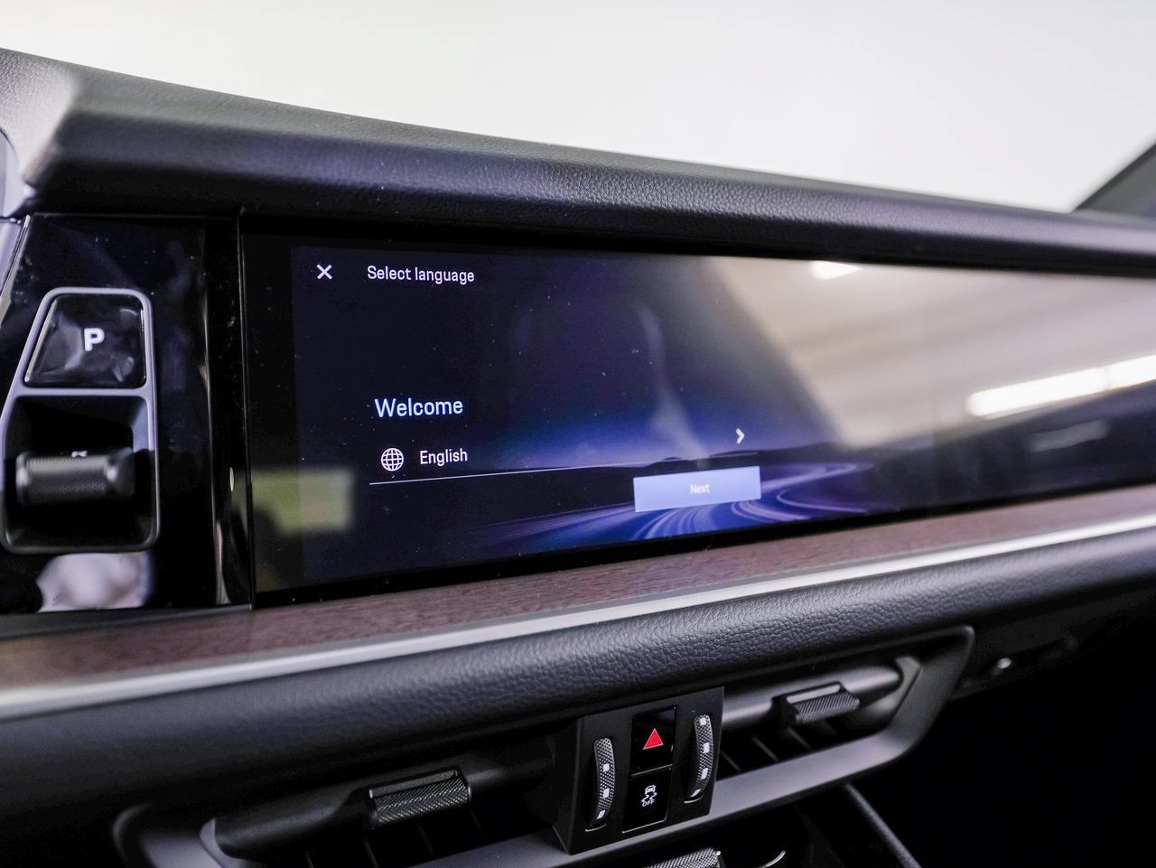 Certified 2026 Porsche Cayenne AWD/4WD image 19