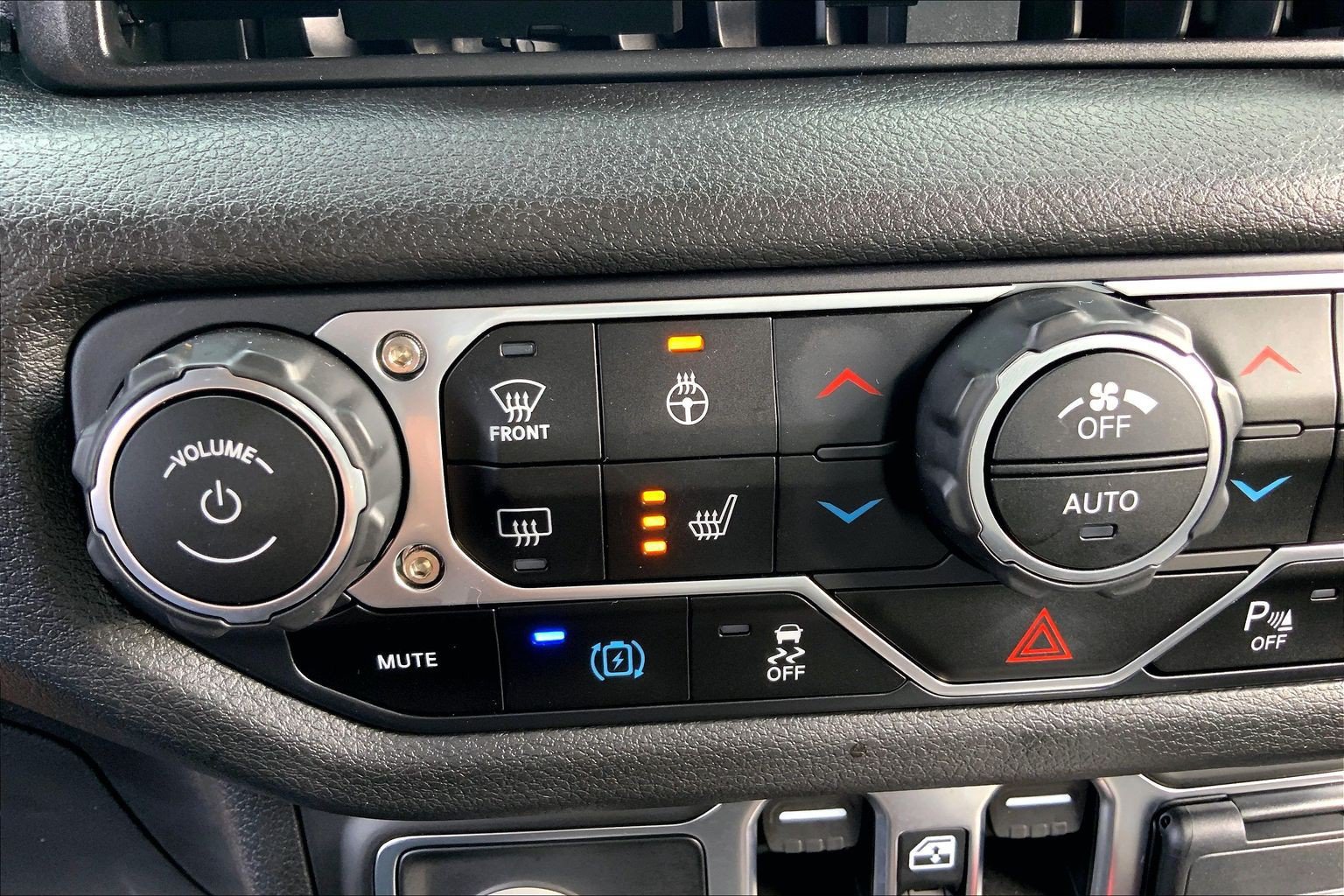 Certified 2025 Jeep Wrangler Unlimited Sport S 4xe w/ Convenience Group AWD/4WD image 31