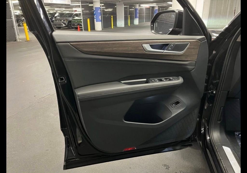 New 2026 Volkswagen Atlas SEL image 19