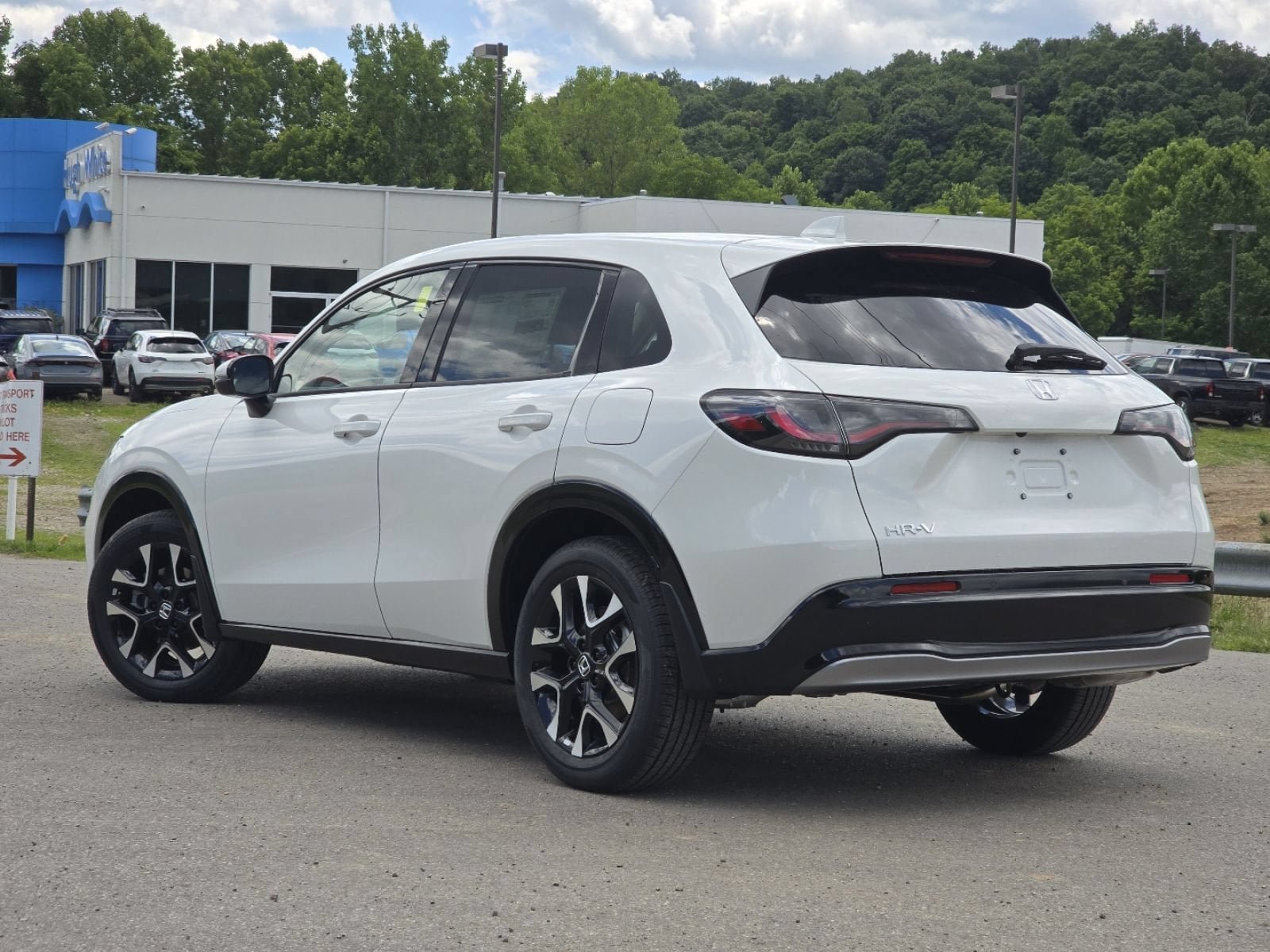 New 2027 Honda HR-V EX-L image 14