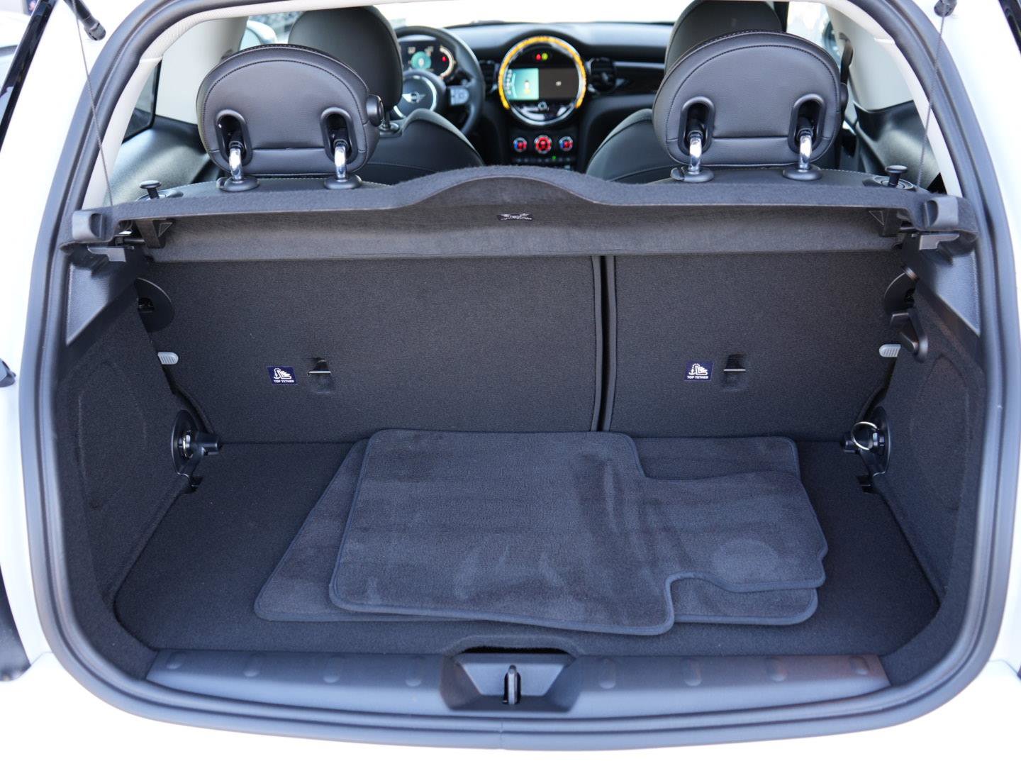 Certified 2024 MINI Cooper S image 7