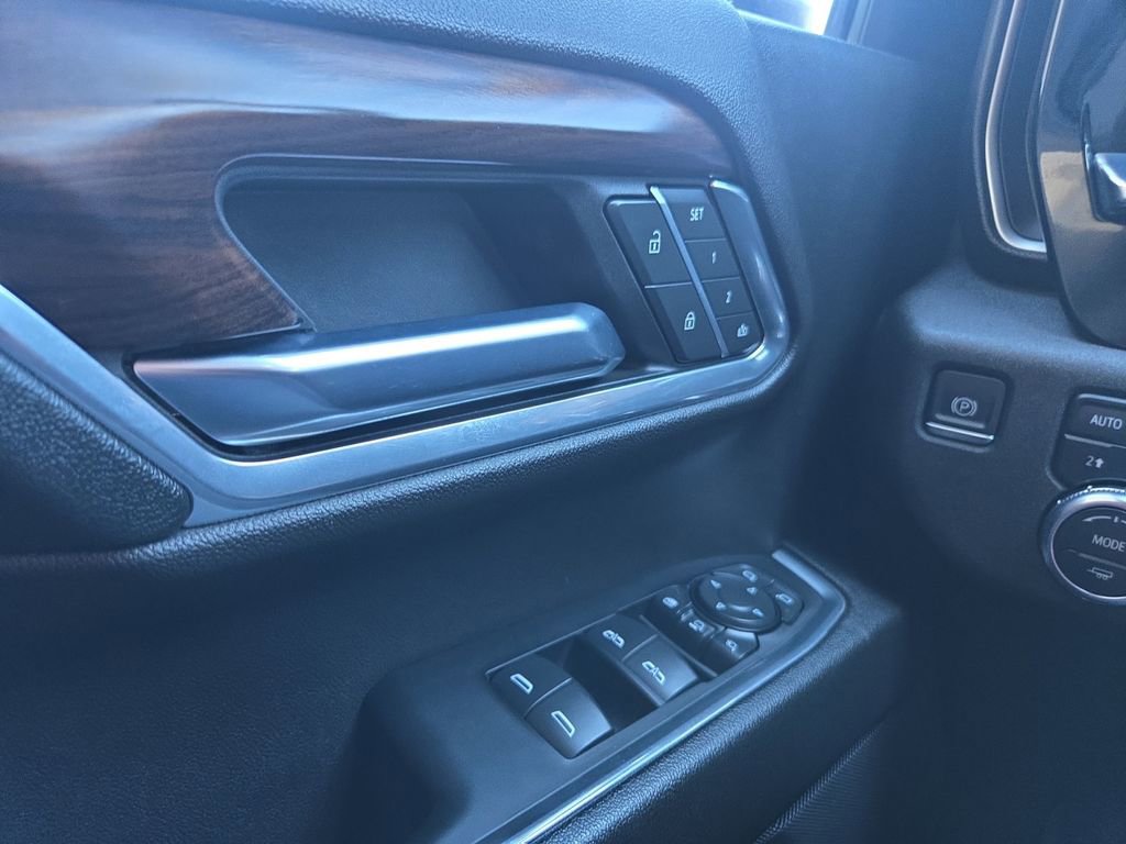 Used 2024 GMC Sierra 3500 SLT image 22