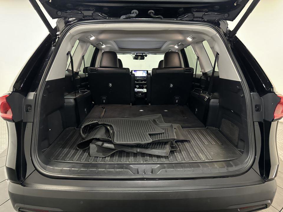 Used 2024 Toyota Grand Highlander Platinum image 33