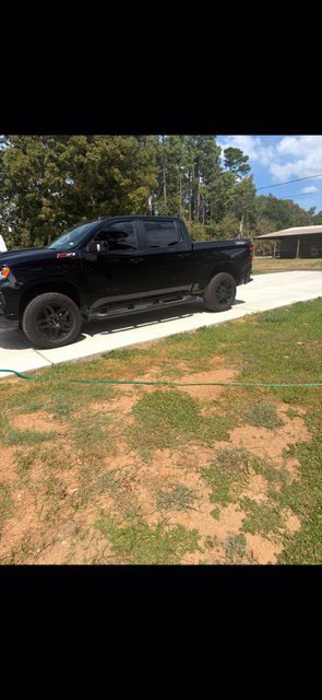 Used 2026 Chevrolet Silverado 1500 LT Trail Boss w/ LT Trail Boss Premium Package AWD/4WD image 1