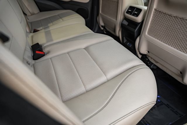 Used 2025 Mercedes-Benz GLE 450e 4MATIC image 32