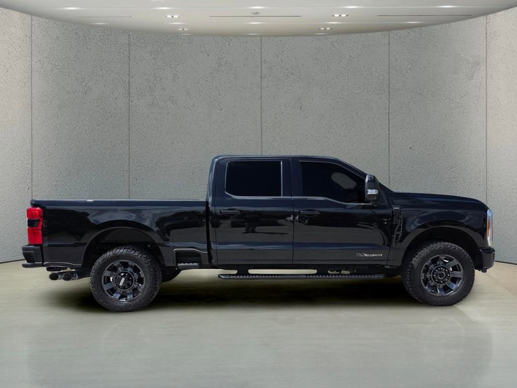 Used 2023 Ford F350 Lariat w/ Lariat Ultimate Package AWD/4WD image 2