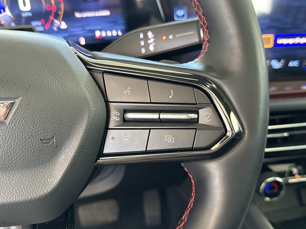 Certified 2024 Chevrolet Traverse RS image 23