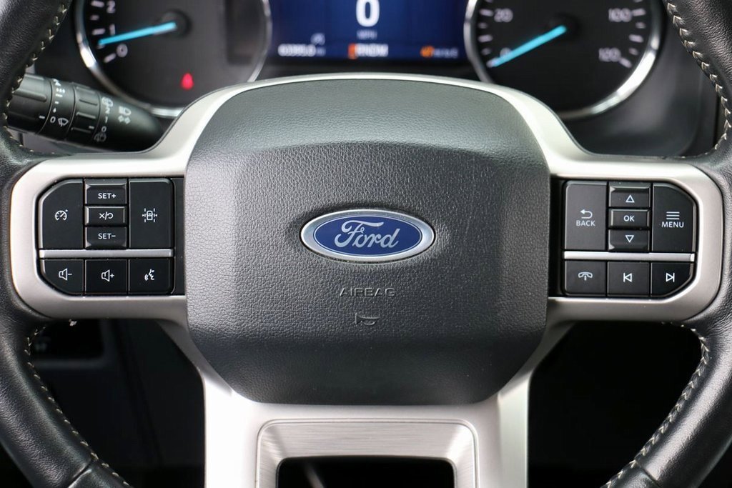 Used 2024 Ford Expedition XLT image 26