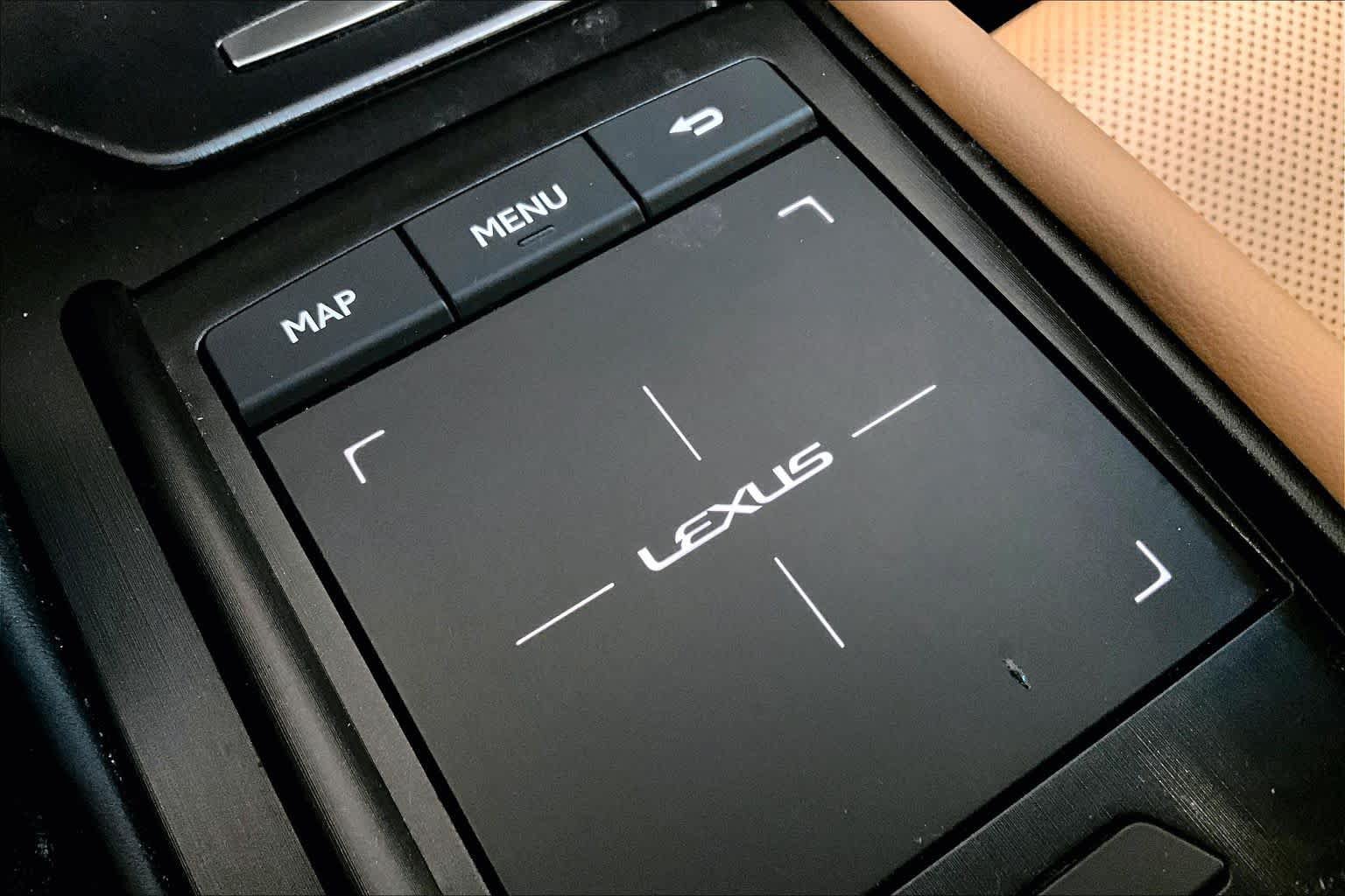 Used 2019 Lexus ES 300h w/ Premium Package FWD image 33