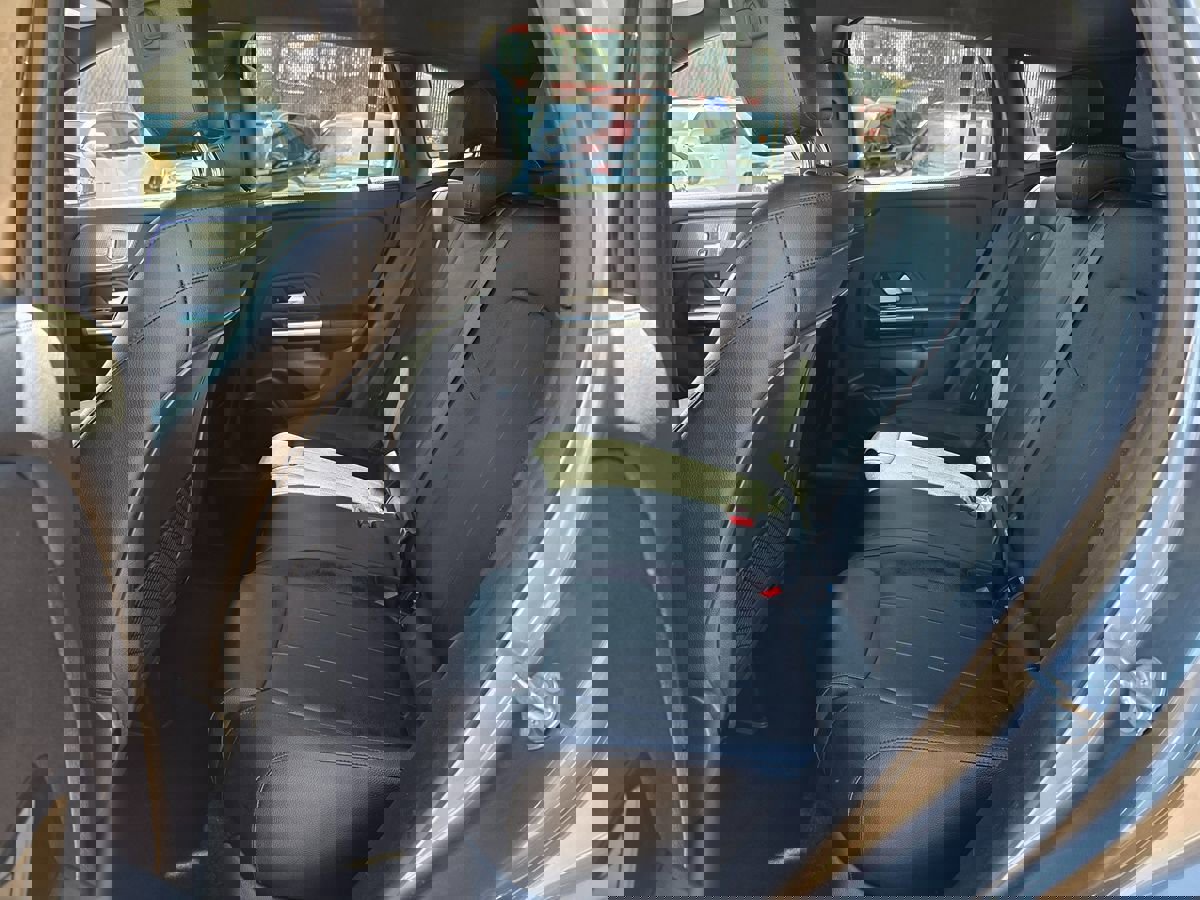 Used 2021 Mercedes-Benz GLA 250 w/ Premium Package image 23