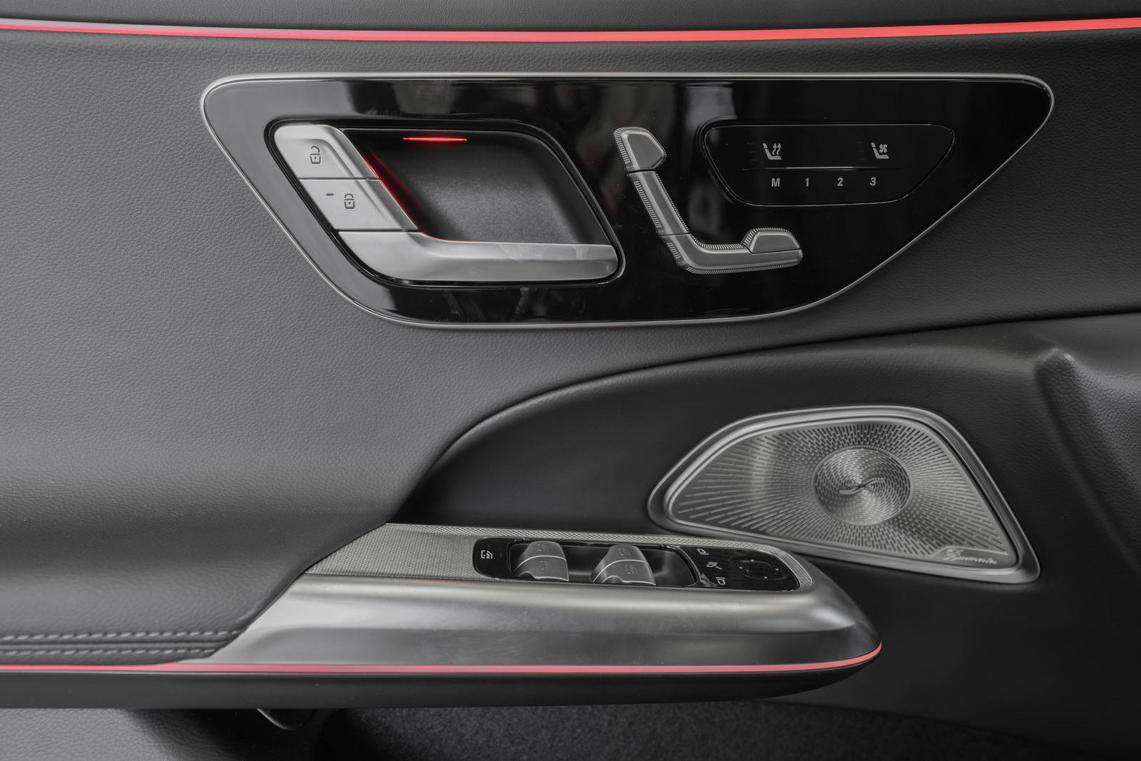 New 2025 Mercedes-Benz E 450 4MATIC All-Terrain Wagon image 32