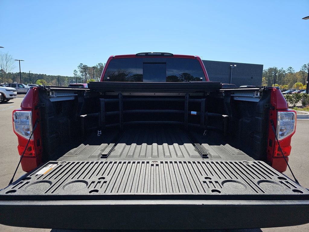 Used 2020 Nissan Titan SV w/ SV Convenience Package image 15