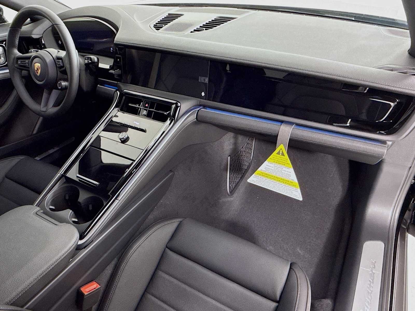 Used 2026 Porsche Panamera RWD image 30