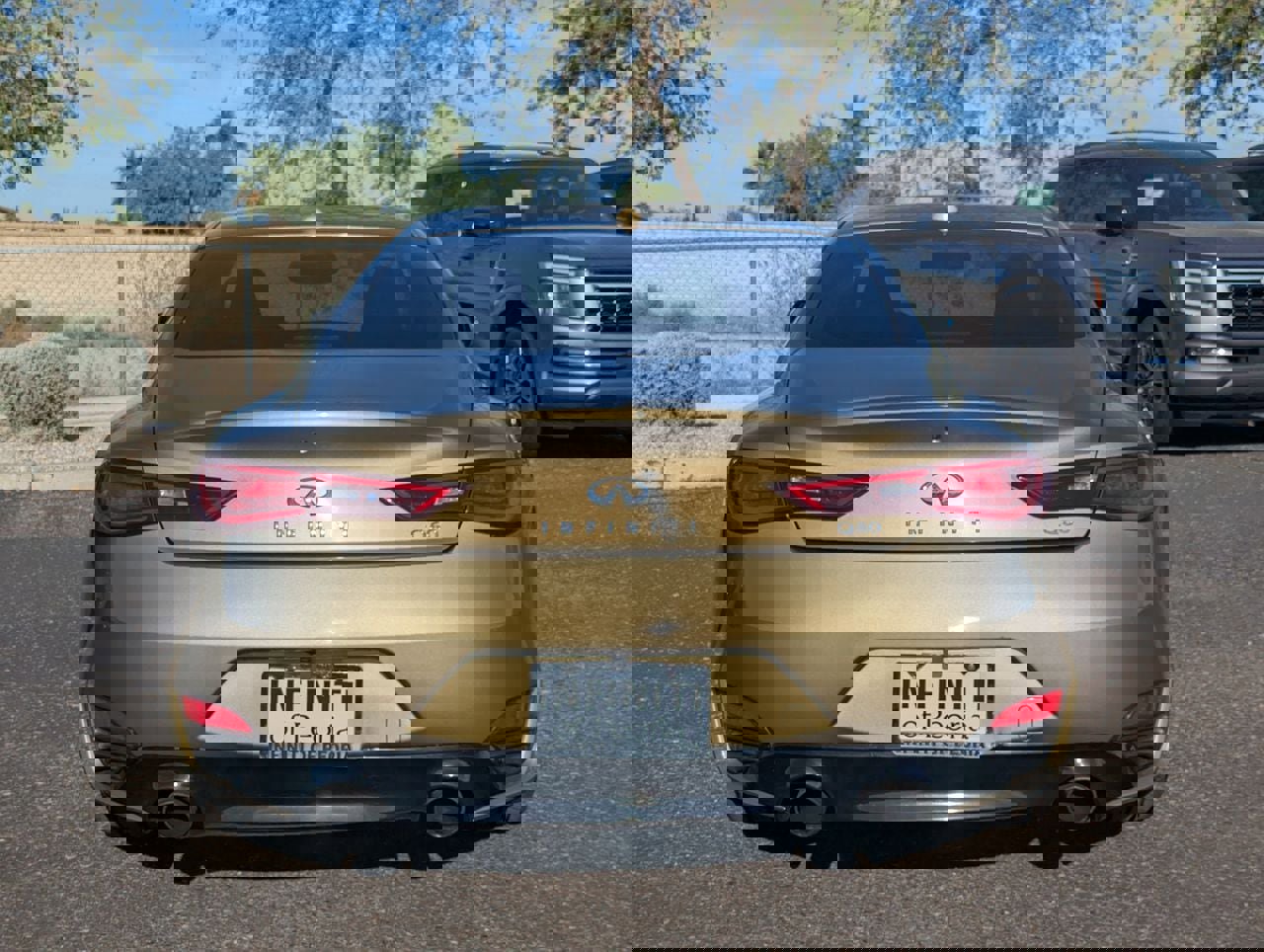 Certified 2018 INFINITI Q60 3.0t Luxe RWD image 5