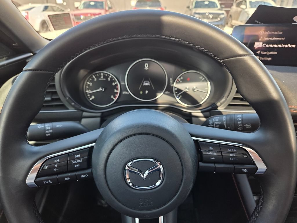 Certified 2025 MAZDA MAZDA3 Carbon AWD/4WD image 29