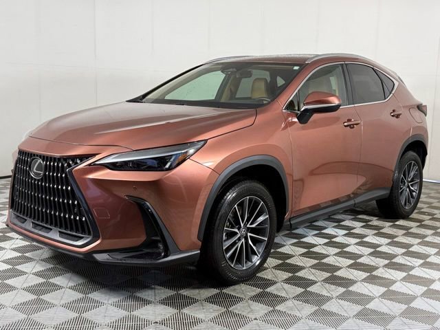 Used 2025 Lexus NX 250 FWD w/ Towing Package (2000 Lbs) image 2